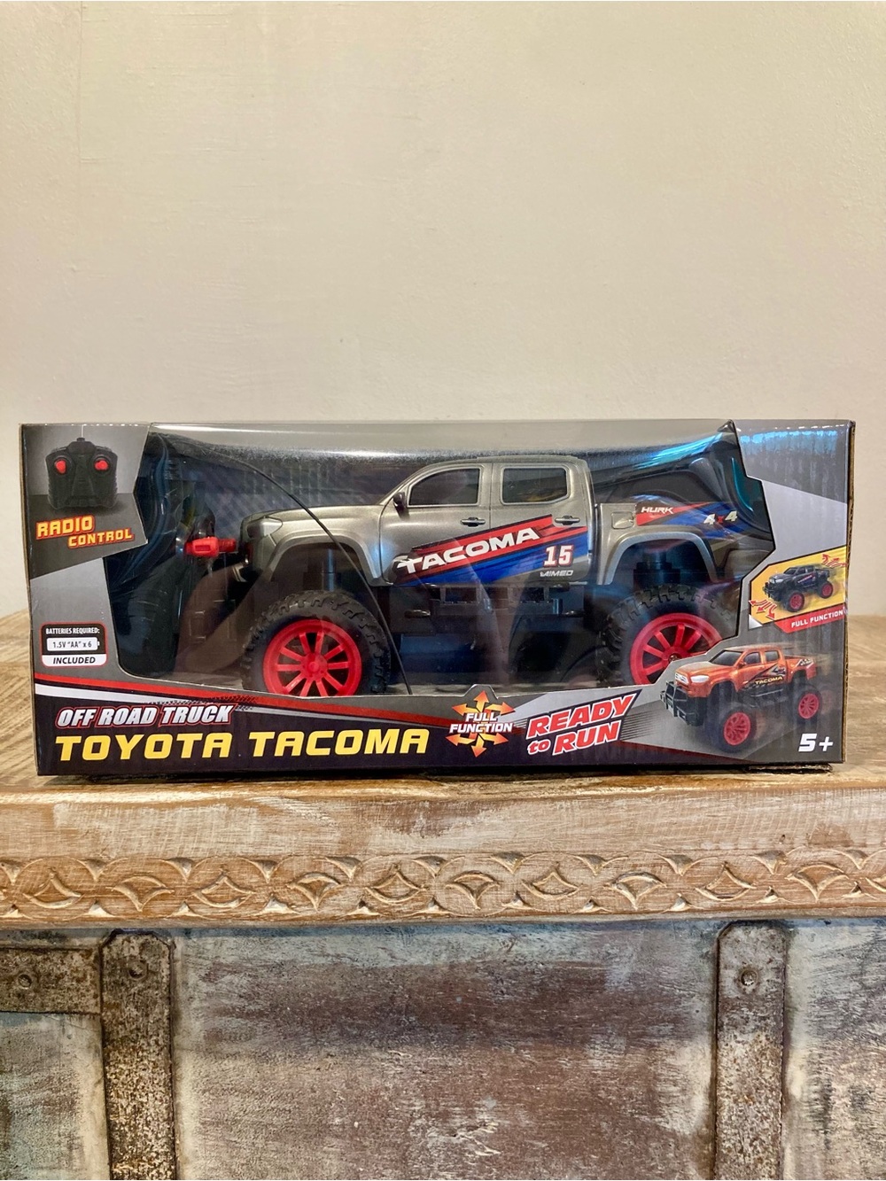 R/C Off Road Truck Toyota Tacoma Radio Control 27MHZ New Grey - Picture 1 of 15